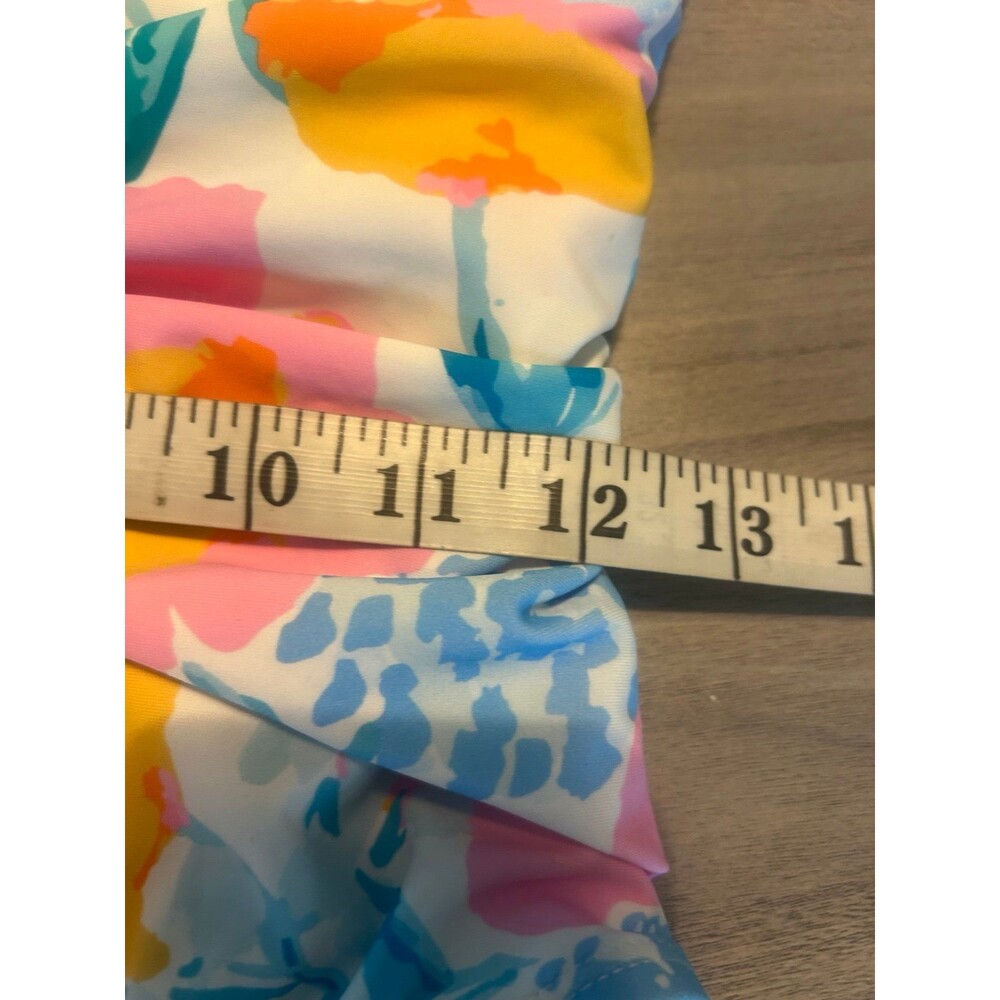 Women’s White Floral One Piece Swimsuit Size M - Picture 6 of 9